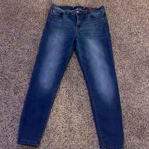 SIZE 7 CELEBRITY PINK JEANS